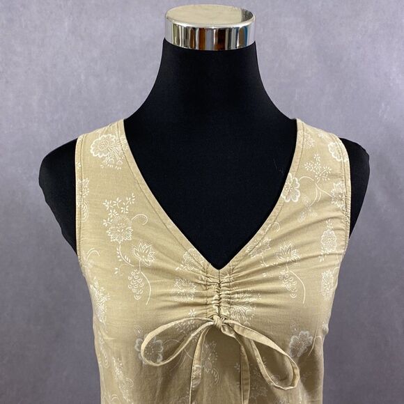 Handkerchief Midi Dress   - Picture 2 of 5